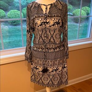 White House Black Market Navy and Cream Long Sleeve Dress
